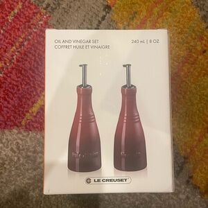 Le Creuset Oil and Vinegar Set